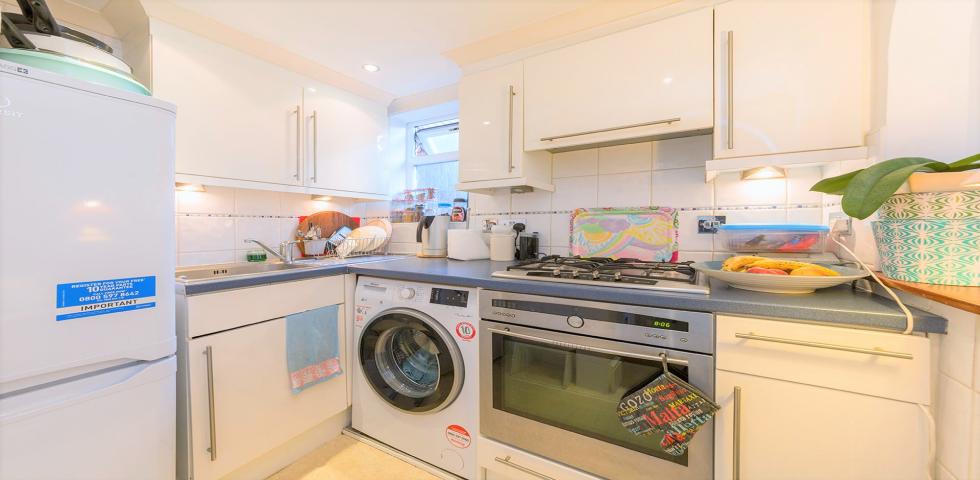 			NEW INSTRUCTION, 1 Bedroom, 1 bath, 1 reception Flat			 Parliament Hill, HAMPSTEAD